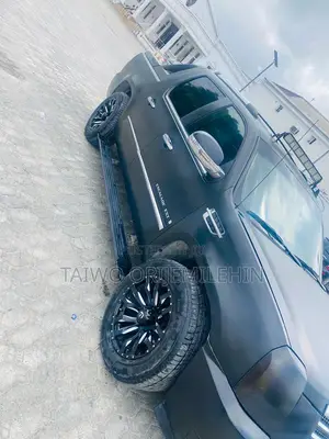Cadillac Escalade 2008 Baki