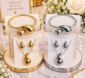LR Jewelry Set: Necklace, Bracelet & Earrings