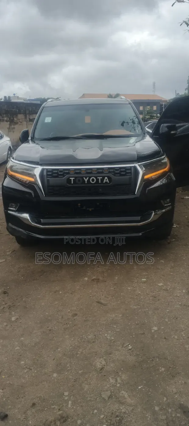 Toyota Land Cruiser 2008 Black - 1
