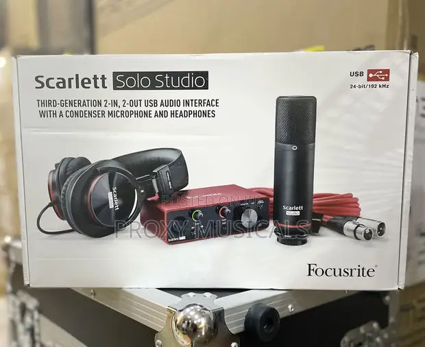 Focusrite Scarlett Solo Studio Bundle 3rd Gen - 1