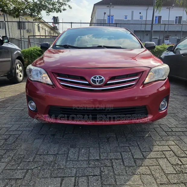 2012 Toyota Corolla LE Sedan - 1