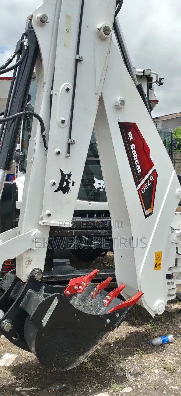 Brand New Bobcat B730 Backhoe Loader with Hammer Line - 1