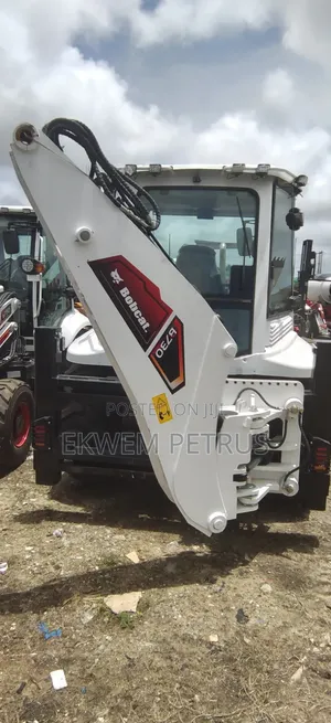 Brand New Bobcat B730 Backhoe Loader with Hammer Line