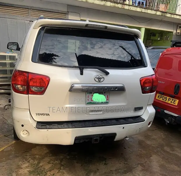 2012 Toyota Sequoia SR5 SUV 4WD White - 1