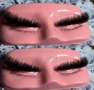 False Eyelashes masu Girma da Tsawon Gashi