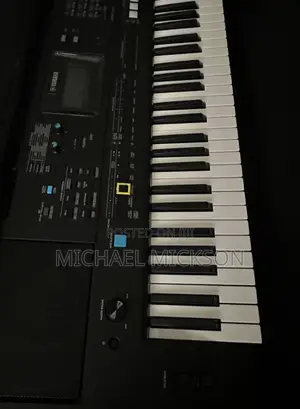 Yamaha PSR-E473 Keyboard