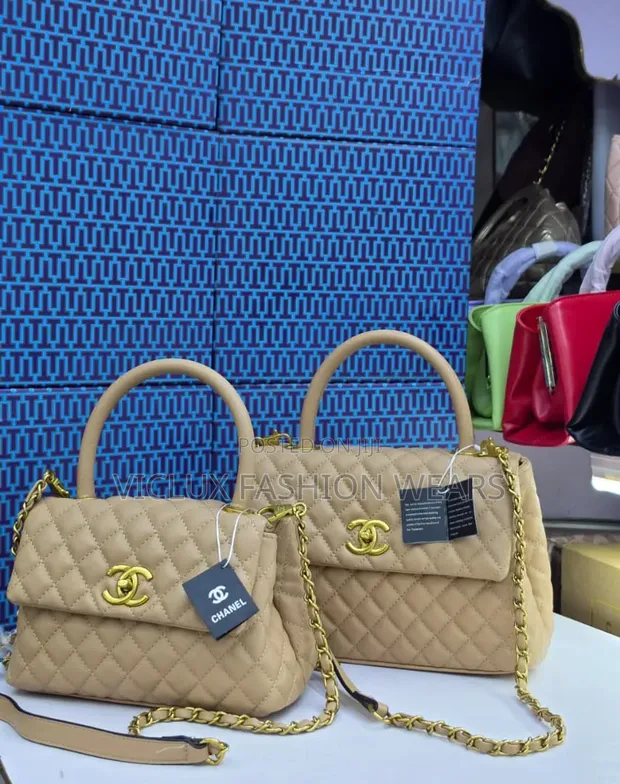 Maceki Na Mata Na Alatu 2-in-1 Chanel Bag - 1