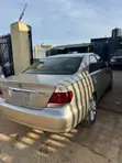 Toyota Camry LE 2.4L Zinariya 2006 - 4