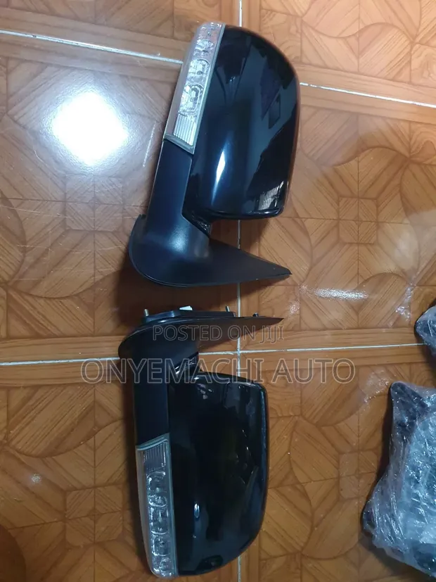 Complete Side Mirror for Hyundai Santa Fe (2010-2011) - 1