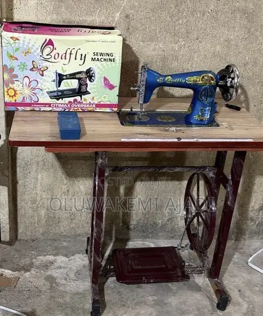 Indian Domestic Straight Sewing Machine (Manual) - 1