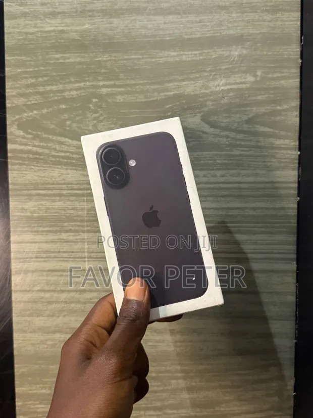 Apple iPhone 16 128GB Black (Open Box) - 1