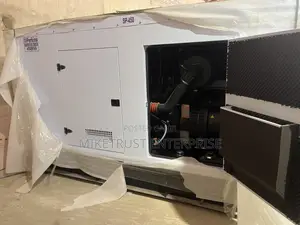Perkins 450kva Soundproof Diesel Generator