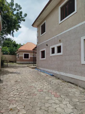 4 Bedroom Duplex da BQ don Sawa a Garki
