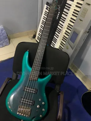 Ibanez SR305E Active Bass Guitar