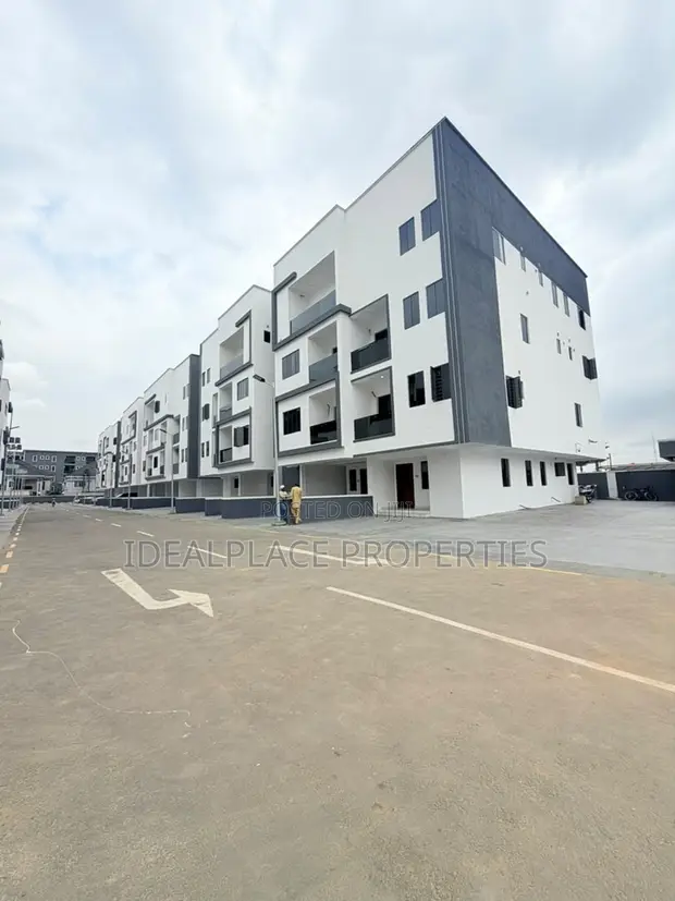 4-Bedroom Terrace Duplex don haya, Ikeja GRA - 1