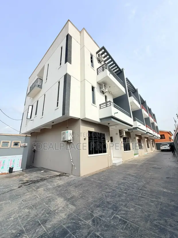 4-Bedroom Townhouse/Terrace for Rent in Magodo, Olowora - 1