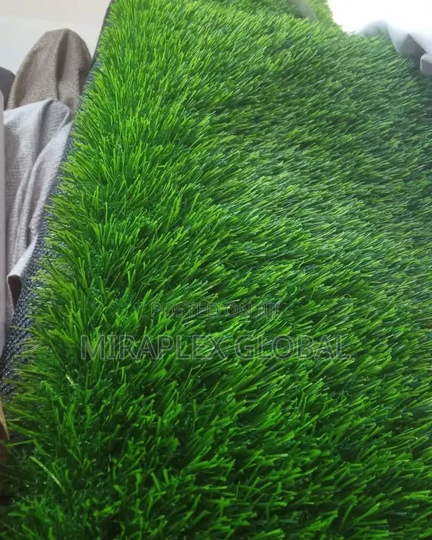 Quality 30mm Artificial Grass for Compound Gardens - 1