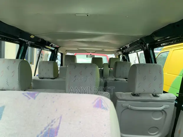 Volkswagen Transporter 2007 Green - 1