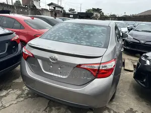 Toyota Corolla 2015 Gray