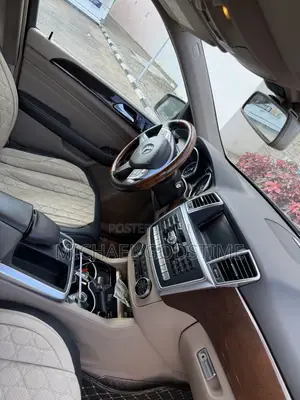 Mercedes-Benz ML 550 4Matic 2013 Brown