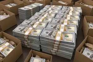 Prop Money - $100 Bills for Movies & Events