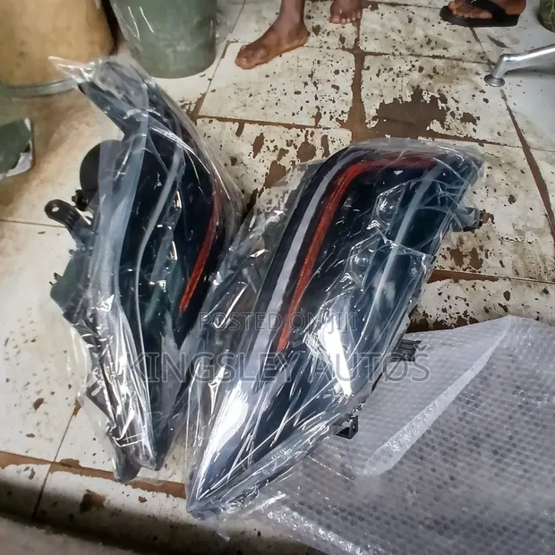Lexus ES 350 Upgrade Headlights - 1