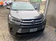 Toyota Highlander 2018 Launin Fari - 1
