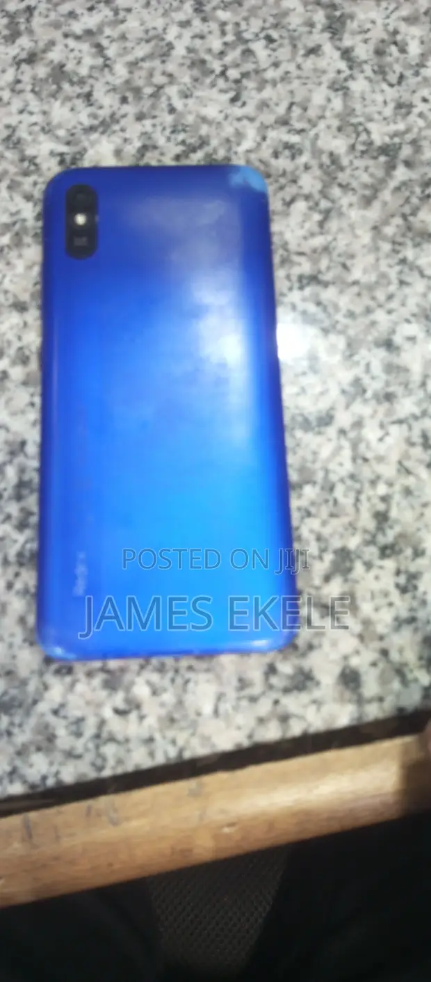 Xiaomi Redmi 9A 32GB Blue (Used, Cracked Screen) - 1