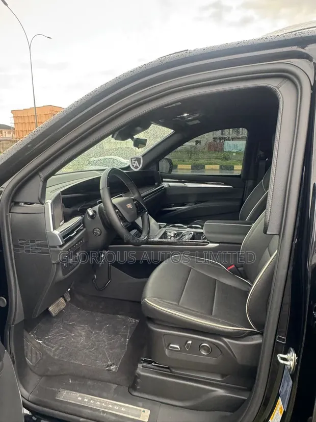 2026 Cadillac Escalade Platinum Luxury 4WD Armored - 1