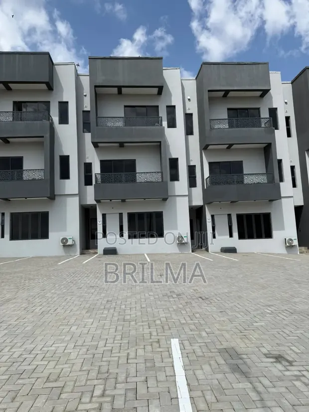 4-Bedroom Duplex for Sale in Guzape District, Abuja - 1