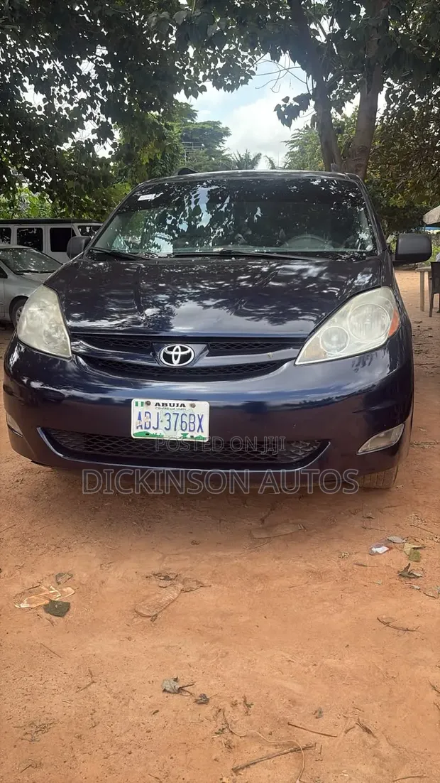 Toyota Sienna 2005 Blue - 1
