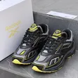 Reebok Classic Men's Leather Sneakers - 2