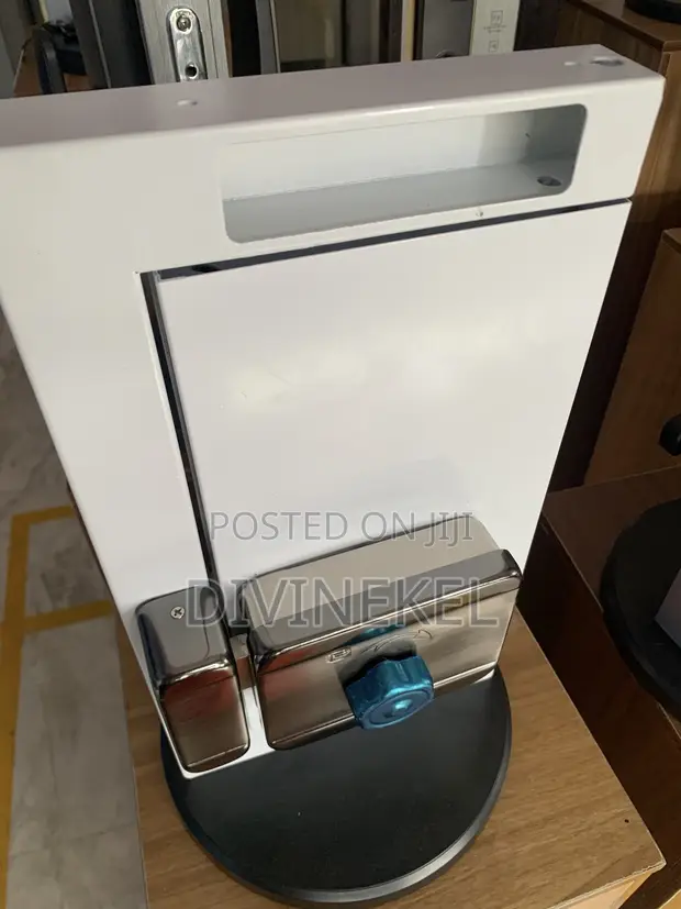 VantaRay Entry Core Door Lock - 1