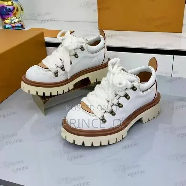 Louis Vuitton Unisex Sneakers - 1