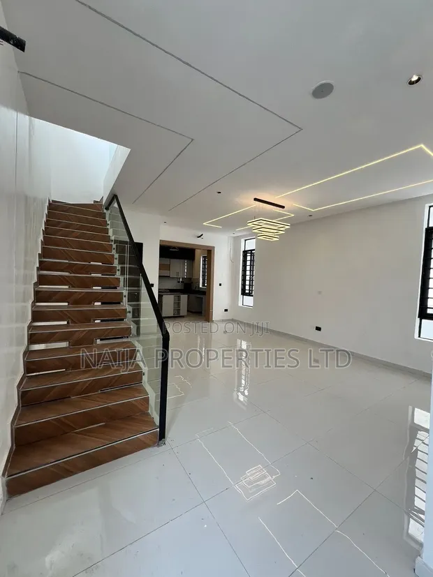 4 Bedroom Duplex for Sale a Ikota, Lekki - 1