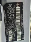 2013 Toyota Camry XLE V6 Sedan - Launin Fari - 4