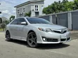2013 Toyota Camry XLE V6 Sedan - Launin Fari - 5