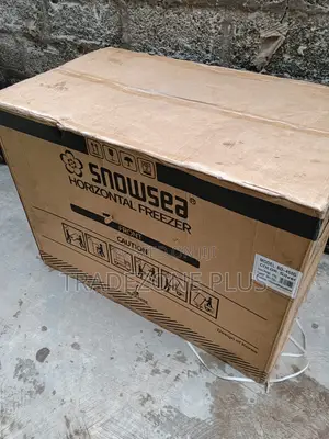 Snowsea 450L Chest Freezer - Business & Home Use