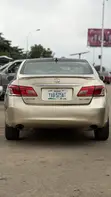 Lexus ES 350 2011 Gold - 4