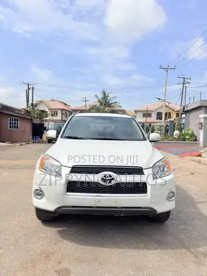 2009 Toyota RAV4 Limited 4x4 White
