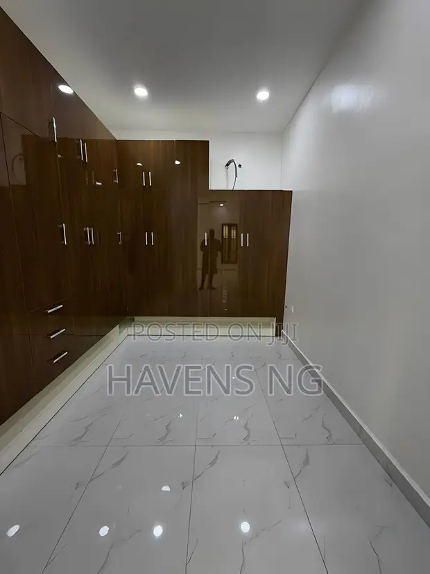 4-Bedroom Terrace Duplex don sayarwa a Jahi, Abuja - 1