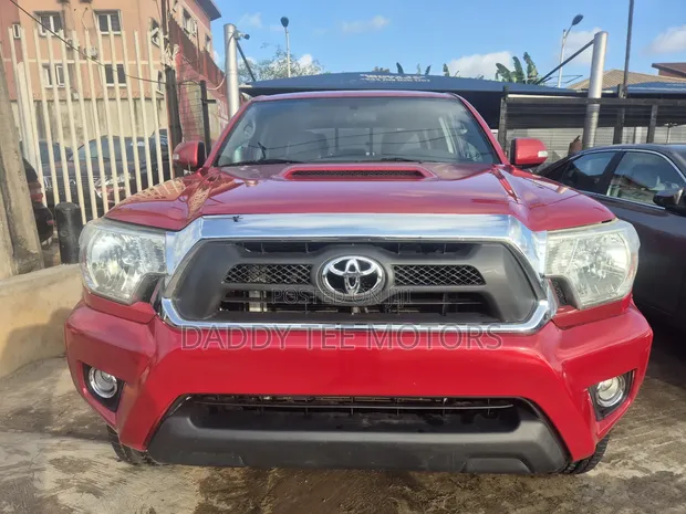 2014 Toyota Tacoma V6 Double Cab 4WD Red - 1