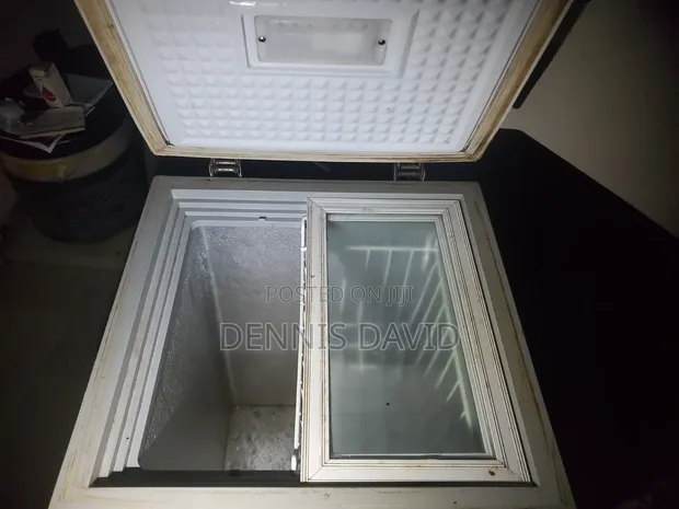 Sharp SA130 Chest Freezer - 1