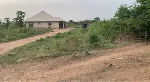 Filin Dadi da ake Sawa a CityView Gardens, Idi-Omon, Ojoo, Ibadan