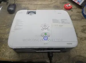 NEC M350X Projector da aka yi amfani da shi kai tsaye daga UK, 3500 Lumens