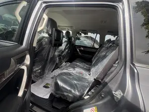 2016 Lexus GX 460 Luxury - Gray