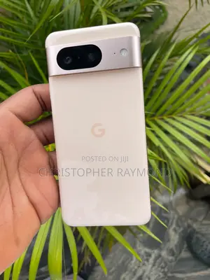 Google Pixel 8 128GB Gold (Used, Cracked Screen)