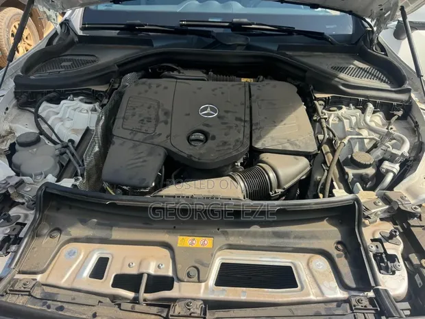 Mercedes-Benz GLC 300 2025 Fari - 1