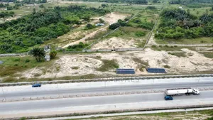 24 Plots of Fenced Land on Lekki Expressway