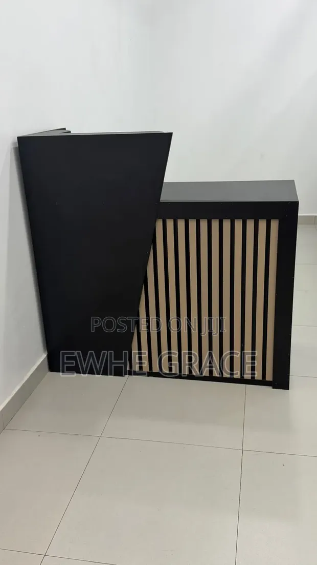 Boss Office Products Reception Table - 1
